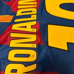 Nike FC Barcelona Ronaldo de Assis Moreira size XL